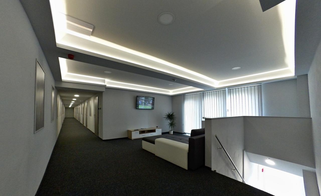 Sporthotel Zimni Stadion Benesov Бенешов Екстер'єр фото